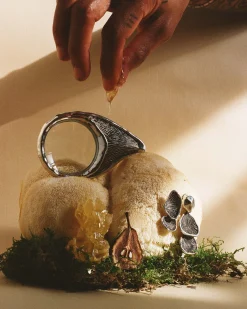 Pamela Love Objects|A Closer Look Magnifier