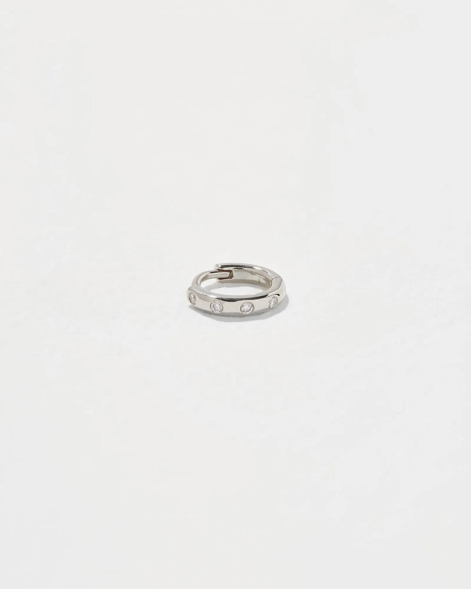 Pamela Love Earrings|6Mm Dot Huggie